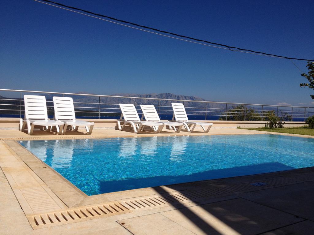 Villa Soumela Никиана Стая снимка